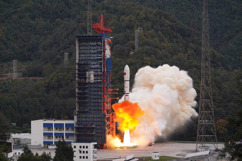 NG28平台：长二丁火箭携手远征三号上面级发射成功